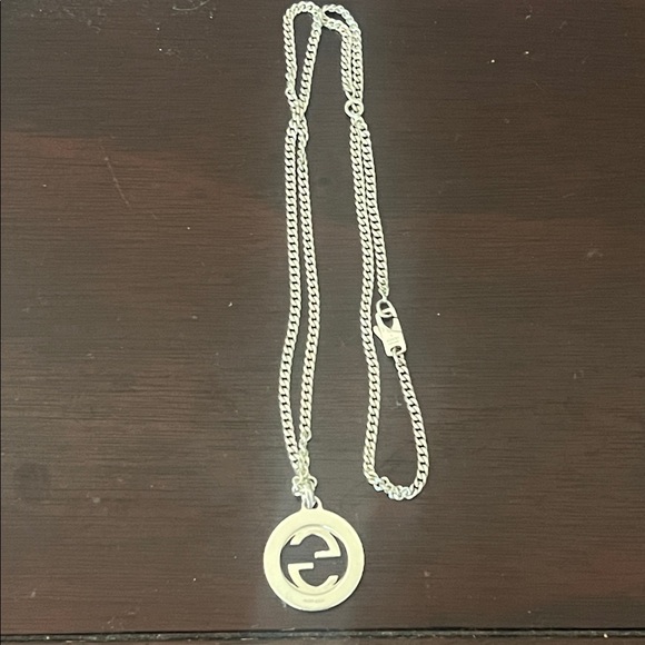 Gucci Interlocking G Pendant Necklace New In Box - Picture 3 of 6